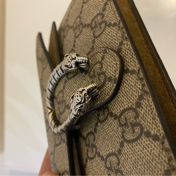 GUCCI MINI DIONYSUS SUPER BEIGE GG SUPREME CANVAS CROSS BODY BAG - Picture 14 of 16